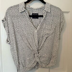 Abercrombie & Fitch Black and White Polka Dot Button Down Top